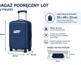 Granatowa walizka podręczna LOT, wymiary 55x40x23 cm, idealna na laptop i dokumenty.